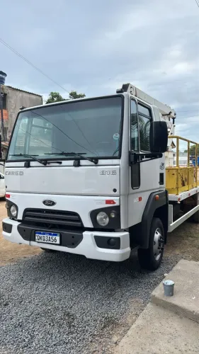 FIRD CARGO 816 S 4.5 TURBO CESTO AÉREO - MOTOR Cummins ISB Euro V