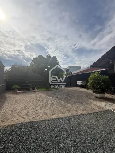 Casa Semi Mobiliada com 235m² em Massaranduba, SC