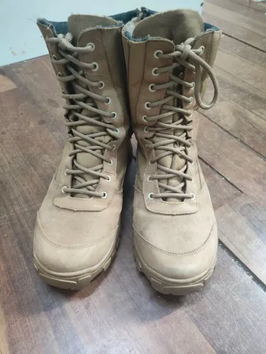 Coturno militar