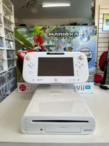 CONSOLE NINTENDO WII U BRANCO BUNDLE MARIO KART 8 32GB (JPN) NA CAIXA SEMINOVO - WII U
