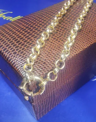 ulseira18 Kilates Peso 3.60 Gramas 19 Cm 4 mm Fecho boia 10 mm Pulsei
