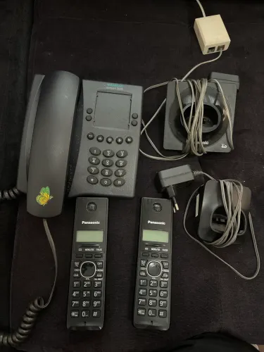 Aparelho de telefone fixo com 2 pontos
