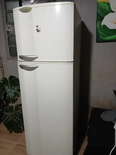 Geladeira Electrolux Frost Free