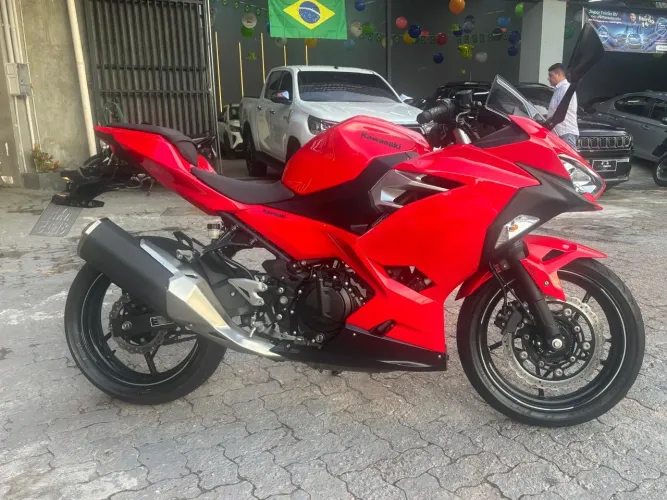 Ninja 400