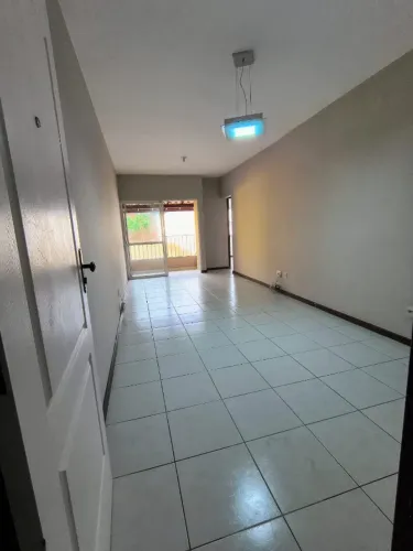 APARTAMENTO 2/4 COM SUÍTE + ESCRITÓRIO | 75 m² | JARDIM PLACAFORD | PRÓX À PRAIA DE PIATÃ