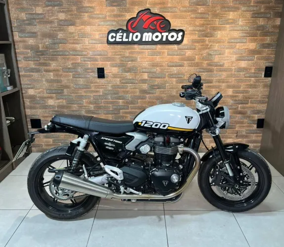 TRIUMPH SPEED TWIN 1200 2025