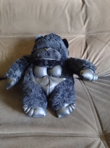 Gorila de pelúcia