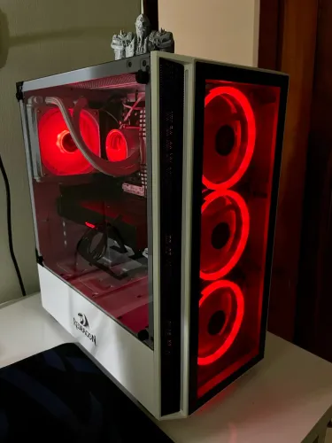 PC Gamer Ryzen 7 5700X3D + RX 9060 XT 16GB + 32GB RAM | Aceito Cartão