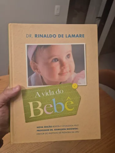 Livro "A Vida do Bebê" de Rinaldo de Lamare