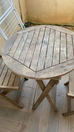 Conjunto de mesa com 2 cadeiras