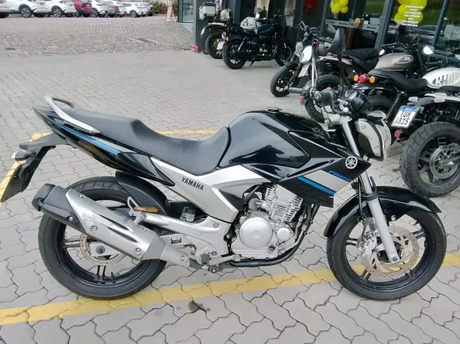 FAZER 250 (2014)