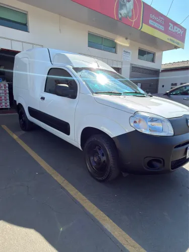 Fiat Fiorino Furgão Work. Hard 1.4 Flex 8V 2P 2021