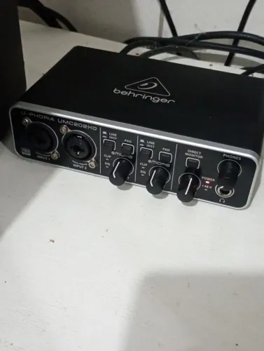 Interface de Áudio Umc202Hd