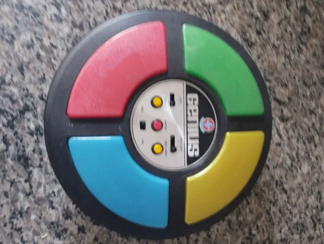 BRINQUEDO ESTRELA DOS ANOS 80
