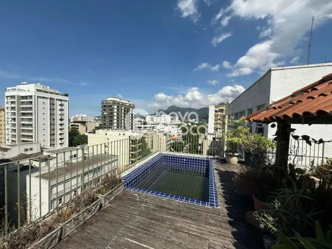 Jardim Botânico | Cobertura 5 quartos, sendo 2 suites