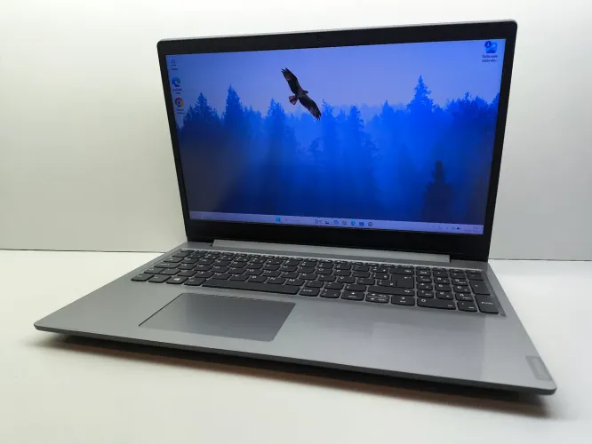 Notebook Lenovo Core i7 10ª G 8GB 256GB SSD NVMe Tela 15.6 Full HD 