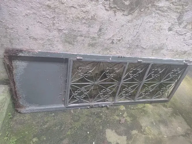 Porta de ferro 2,70 x 0,70