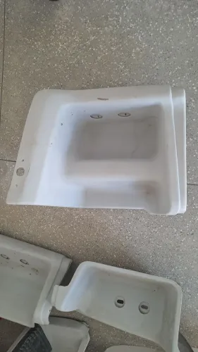 Vendo estribo Ford cargo lado motorista