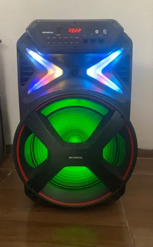 Caixa de som 700w