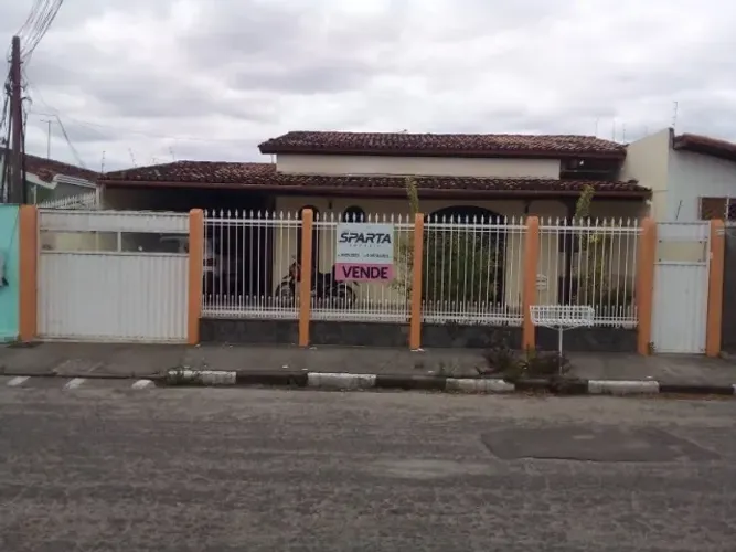 Kitchnettes c/ móveis, energia, água e garagem ou toda residência