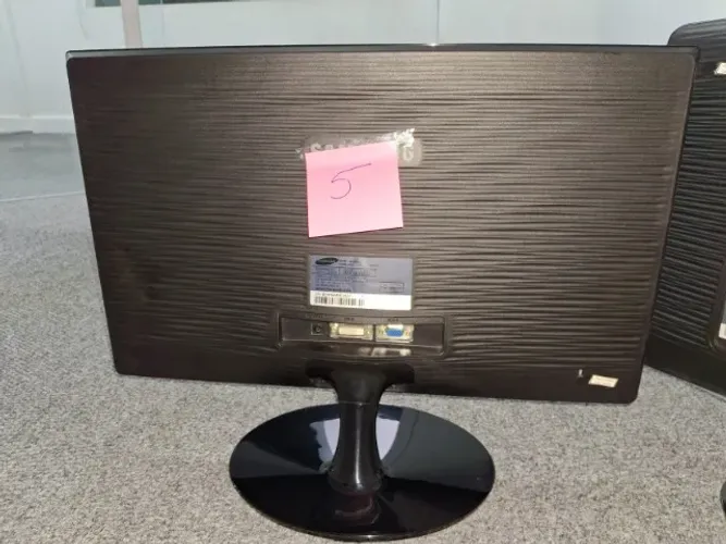 N5 Monitor de computador *Modelo S22A300B - sem fonte* 