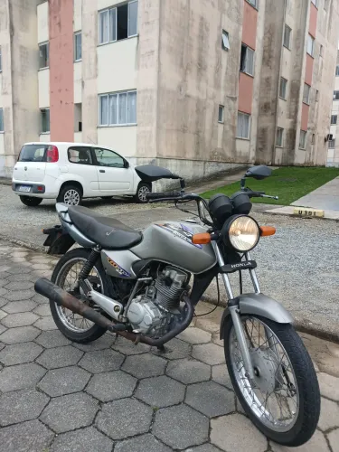 CG 125 pegar e andar 
