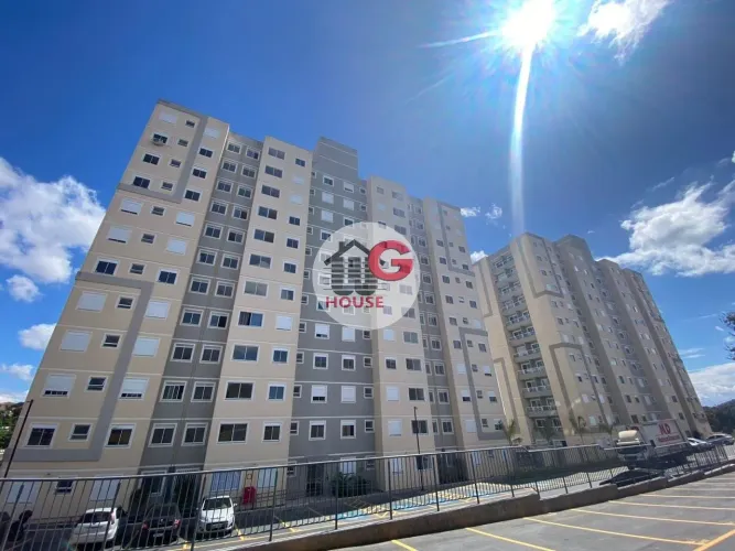 Apartamento de 02 quartos à venda no Planalto.