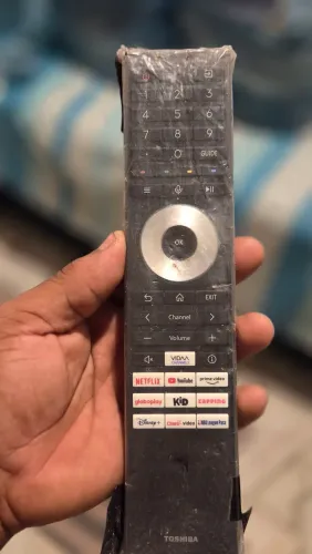 tol verdendo essa tv de 43 poleganda toda boa fucianado tudo