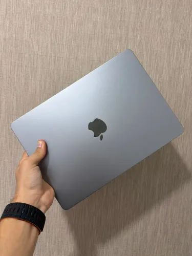 Macbook air m3 8/256