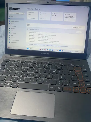 Vende se notebook