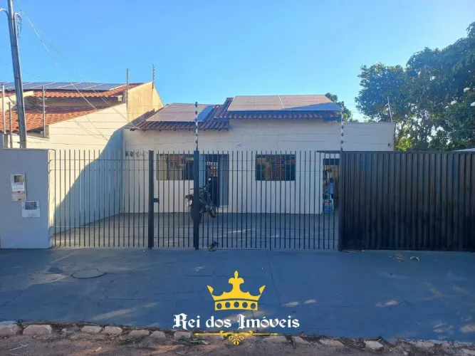VENDO CASA COM PISCINA E PLACA SOLAR