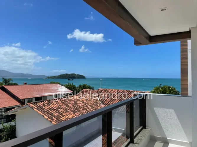 Novo Apto vista mar com 3 quartos Pe na areia em Canasvieiras