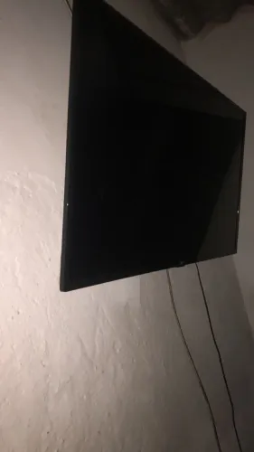 Televisão AOC ROKU
