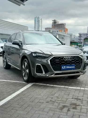 Audi Q5 S-line 2.0 TFSI Quattro S-tronic 2024