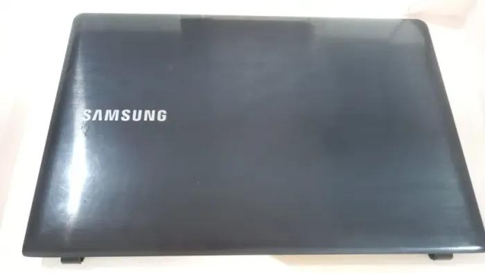 Tampa Da Tela Notebook Samsung Np270e5j - 1579