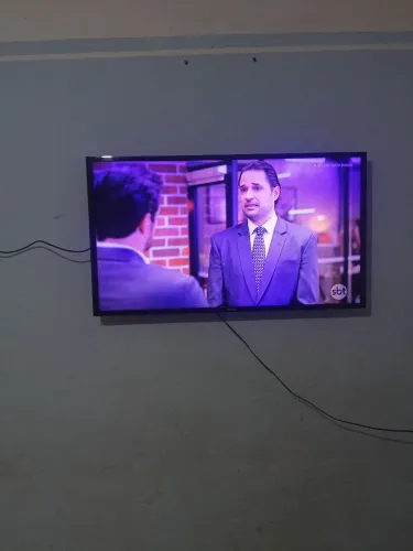 Vendo uma tv 43 polegadas smart 
