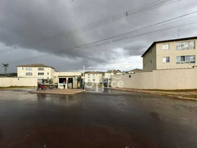 Apartamento com 2 dormitórios para alugar, 48 m² por R$ 1.375/mês - Chácaras Americanas -
