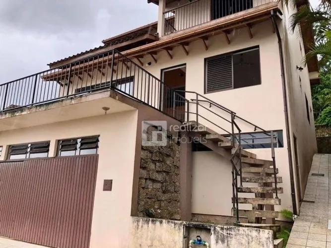Casa com 5 dormitórios à venda, 200 m² por R$ 1.550.000,00 - Itacorubi - Florianópolis/SC