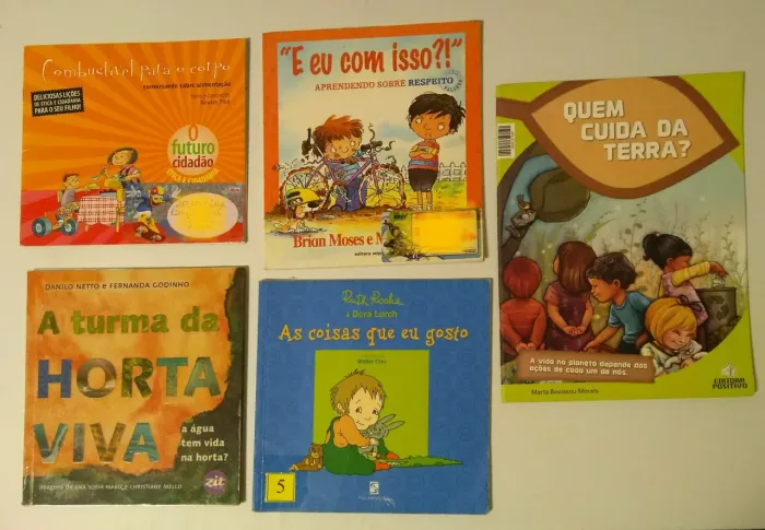 Coleção 26 Livros Literatura Infanto-juvenil Seminovos