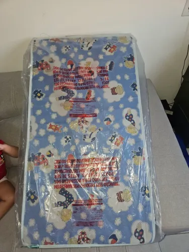 Vende-se colchão para berço americano