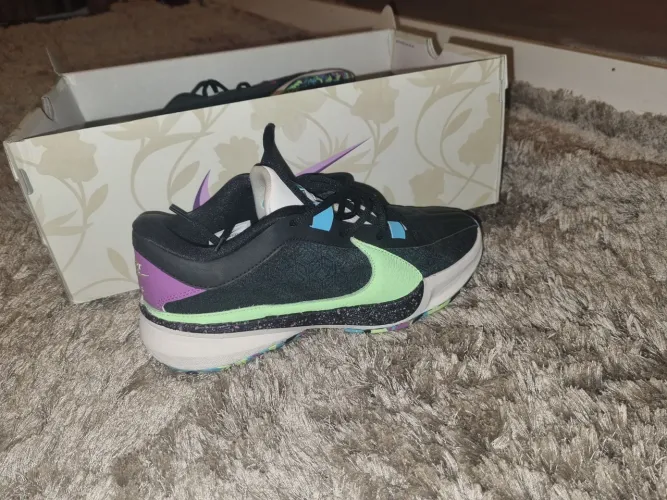 TÊNIS NIKE FREAK ZOOM 5 
