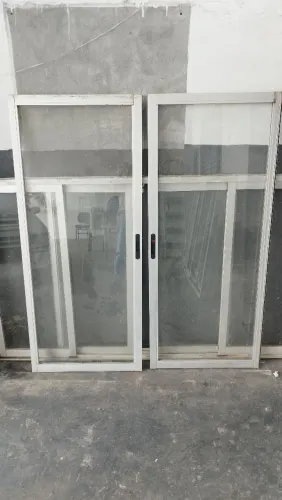Janelas de vidro c/alumínio de correr