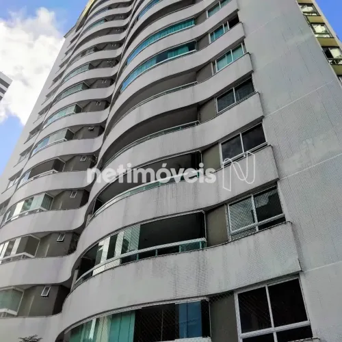 Apartamento duas suítes com vista mar no Corredor da Vitória