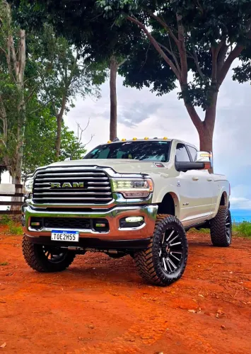 JOGOS DE RODAS ARO 22 PARA RAM E DODGE RAM, FUEL OFF-ROAD COM PNEUS ATTURO.