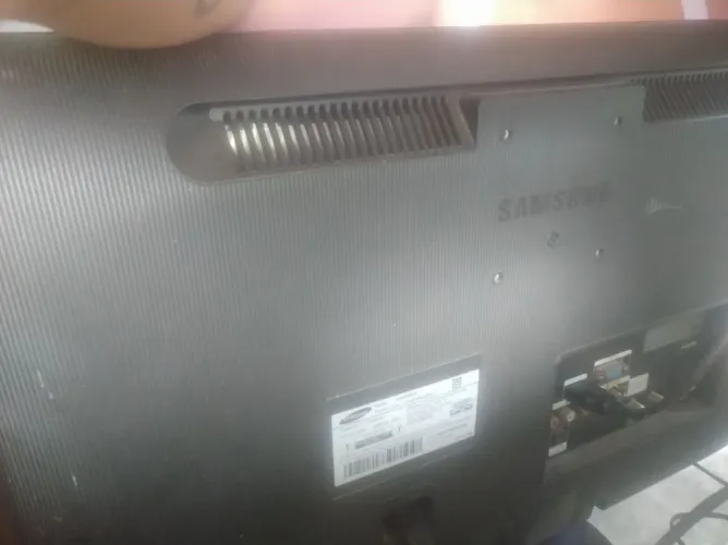 Tv Samsung 24 polegadas não é smart