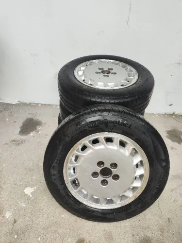 Roda aro 14 de Subaru Legacy 1993