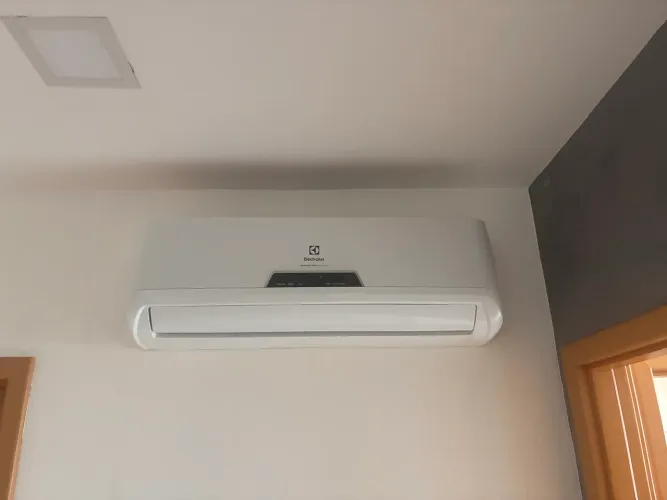 Ar electrolux COM DEFEITO