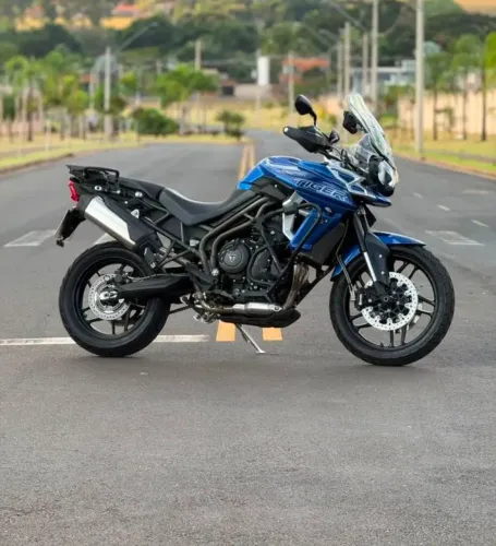 TRIUMPH TIGER 800 XRX - OPORTUNIDADE!