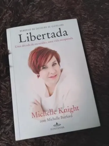 Livro 'Libertada' por Michelle Knight - R$ 12,00