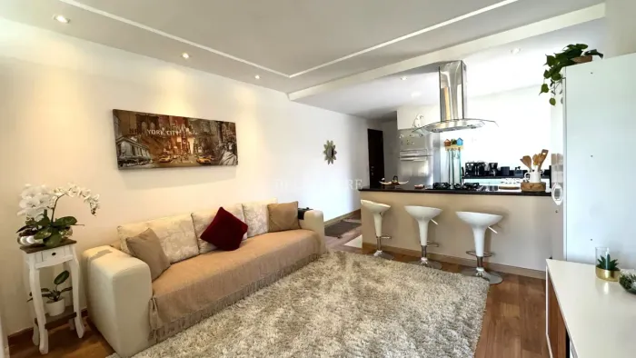 Lindo loft à venda no Alto, Teresópolis -RJ. Vista livre e belíssima! Em uma das regiões m